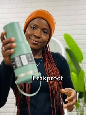 #tumbler #tumblersoftiktok #tumblers #cup #drinktok #hydrapeak #waterbottle #leakproof #haitiantiktok🇭🇹 #naturallymati #TikTokShop #tiktokshopfinds 