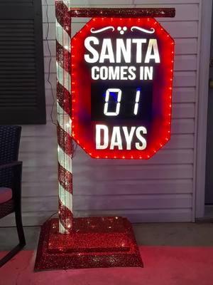 #christmas #christmastiktok #santa #itsthattimeagain #christmasdecor #christmascountdown #fyp #lights #nationallampoonschristmasvacation #santascoming #1day 