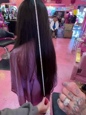 Cannot cut that long hair! #hairstylist #hairstylistsoftiktok #longhair #longhairgoals #longhairchallenge #hairtok #clientstories 