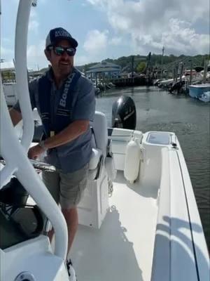 Controlling bow swing #boat #viral #fyp #boattok #highlandsnj #bridgemarina