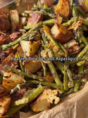 The full recipe for these Roasted Potatoes and Asparagus with Parmesan is on biteswithbri.com. You can also google “roasted potatoes and asparagus bri”. #roastedpotatoes #roastedaspargus #sidedish #sidedishrecipe #christmasdinner #holidayfood #holidaymenu #EasyRecipe #tiktokrecipe #foodietiktok #dinnerrecipe #christmas #fyp #dfwblogger #foodblogger 