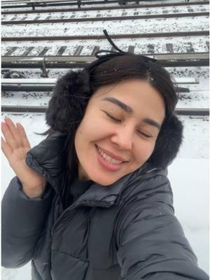 #ayishavlogs #aqsh #nyc #newyork #manhattan #qor #❄️ #🌨️ #birinchiqor #снег #снежок #снегопад #snow #snowday #snowinnewyork #christmastime #yangiyil #новыйгод #reels #trending #trendingvideo #2024 #2025 #firstsnow #🥰 #imhappy #alhamdulillah 