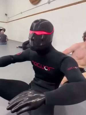 Would You Train with This $5,000 Jiu-Jitsu Robot? 🤖🔥#JiuJitsM#MartialArts#BJJLife##TechTraining##CombatSports##FitnessTech##Innovation##Grappling##JiuJitsuRobot##TrainingPartner##SportsTech##BJJGoals##MMA##RobotTech##USA