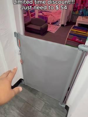 People with children can’t live without this cloth door#padres #tecnomarko #puertaparaninos #babygate #tiktokshopblackfriday #momlife #MomsofTikTok #momof3 #babygate #momcozybaby #momlife #MomsofTikTok #momof3 #babygate #momcozybaby #gate #retratablegate #momcozy #TikTokShop