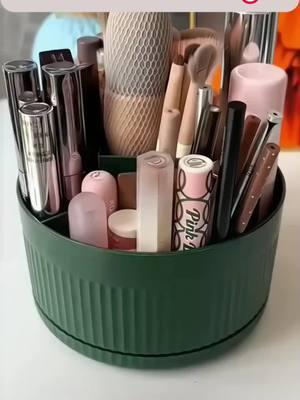 Great storage item! #makeup #makeupbrushholder#organized #organization #tiktokshopblackfriday#TikTokShopCyberMonday 