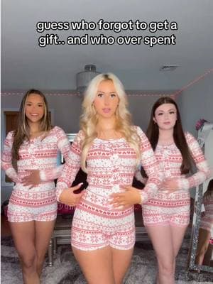 guess who 🎁 @kayla rushetsky @whitney #christmaseve #trio #meangirls #christmas #bsf 