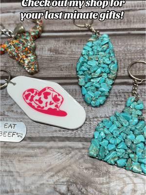 Available on my shop! So many fun gifts to get!  #western #SmallBusiness #westernboutique #cowboy #cowgirl #cowprint #cow #cowsoftiktok #cows #cowtag #cattle #cattleskull #turquoise #country #countrytiktok #westernshop #morganwallen #countryboy #countrygirl #countrylife #cattletok #westernshop #westernfashion #westernwear #westernjewelry #westernstyle #turquoise #turquoisejewelry #dirtroad #trucktok #resinkeychains #resincow #wristlets #beadedwristlet #cowboy #cowboyboots #cowgirlboots #cowboyshit #countryroads #sunflower #smallbusinesscheck #metalstamped #metalstampednecklace #metalstampedkeychain #metalstampedcowtag #cowtag #cowtagnecklace#punchy #punchywestern #punchycowgirl #metalstampedrings #stampedrings #westernrings #TikTokShop #tiktokshopping 