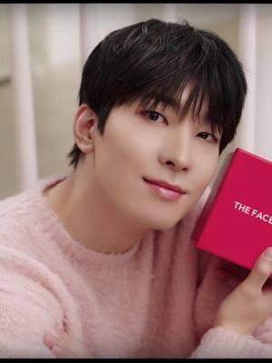 Holiday greetings from our Global Ambassador Wonwoo of @SEVENTEEN to YOU 💝 Thanks to our K-beauty besties for all #TheFaceShop love in 2024! How are you all wrapping up the end of the year? 🎁 #thefaceshop #lgbeauty #koreanskincareroutine  #skincare #koreanskincareproducts #koreanskincaretips #koreanskincare #kskincare #affordableskincare #kbeauty #seventeen #seventeenkpop #wonwoo #carats #holidays 