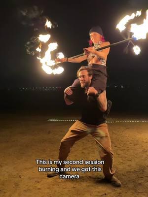 I don’t even own a dragon stave HAHA I just started burning this week and we thought we try this trick #dragonstave #fireflow #firestaff #firespinning #flowartist #dragonstaff 