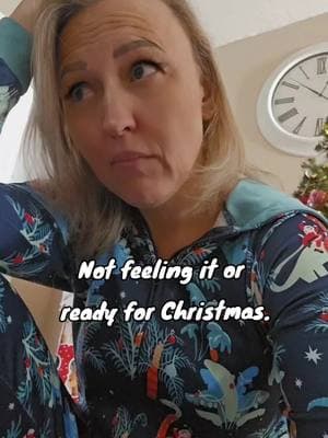 #notready #christmas #holiday #christmasspirit #MentalHealth #holidayblues #christmastree #nobecky #teamcountrygirl🌻 #positivevibes 