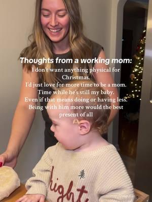 Sending love to all the parents who work during the holidays ❤️  #newmom #firsttimemom #holiday #christmas #mom #workingmom #workingparents 