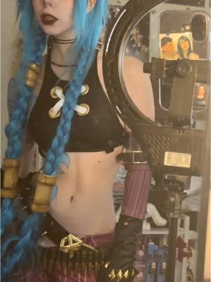 MERRY CHRISTMANSSS #jinxarcane #jinx #jinxcosplay #arcane #arcanecosplay #leaugeoflegends #cosplay #fyp #foryou #foryoupage 