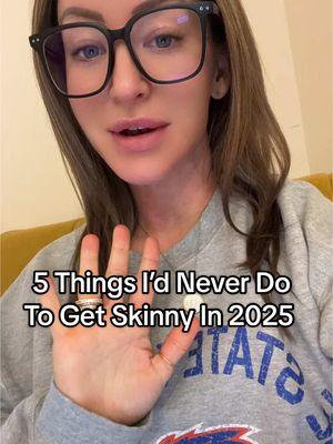 Skinny is OUT in 2025, fit is IN 💅🏼 #fatloss #weightloss #reversediet #reversedieting #healthyweightloss #mindset #motivation #hormones #cortisol #menopausebelly #fitnessmotivation #weightlossprogress #fitafter40 