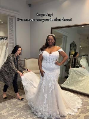 The PERFECT dress for when your relationship is getting serious! 💍 This gorgeous fitted @Martin Thornburg wedding dress with just a hint of sparkle ✨ is available NOW to try on & purchase 🤍 @WeddingFashionExpert and @Banana Charm in @mariaelenaheadpieces 👑 #weddingdress #weddingdresses #weddingfashion #weddingstyle #wedding #weddingdressshopping #bridalstore #weddingtok #weddingfashiontok #weddingplanning #weddingseason #bridetobe #martinthornburg #plussizebride #plussizefashion #plussizeweddingdress #fittedweddingdress #sparklyweddingdress #mariaelenaheadpieces 