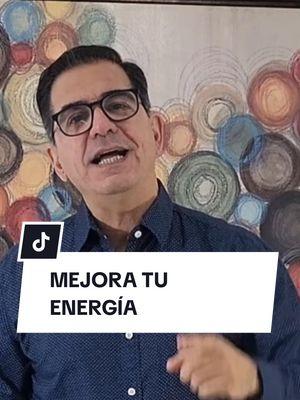 La energía de nuestro cuerpo se produce en una organelas que están dentro de nuestras células llamadas mitocondrias. Si quieres ayudar a tus mitoxondrias a producir mejor y mayor cantidad de energía para vivir tus dias, te suguiero alguna de estas 4 sustancias" 1️⃣ La creatina. Consume 5 grs al día en agua, o batidos. 2️⃣ El Extracto de Te verde. Consumelo en cápsulas  3️⃣ La Sinefrina. Hay presentaciones en polvo y en cápsulas.  4️⃣ Cafeína. #saludable #energia #saludybienestar #saludintegral  #jlmmve 