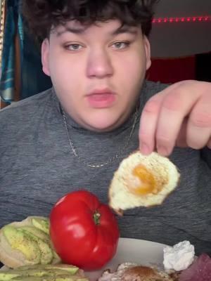 Classic GELOEATZ breakfast #fyp #viral #foodies #foodtiktok #mukbang #eatingasmr #eat #mukbangasmr #FoodTok #mukbangeatingshow #viraltiktok #eating #vegtables #balkan #breakfast 