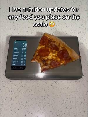 This scale is basically a nutrition label that updates in real time, showing you calories, carbs, protein, and more for anything you weigh.  #mealprep #healthytips #dieting #macros #fitnesstips 