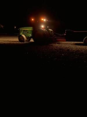 Farming at night!🌙 >>> @The Werner Boys @Ultimate farmer of ohio @Nick Hesselbrock @Johnboy #manure #farmlife #fypシ #fyp #dairyfarmer #cattlefarmer #farmer #farm #grainfarmer #farmtok #johndeere #farmerlife #farmersoftiktok #farmers #2024 #8100 #195 