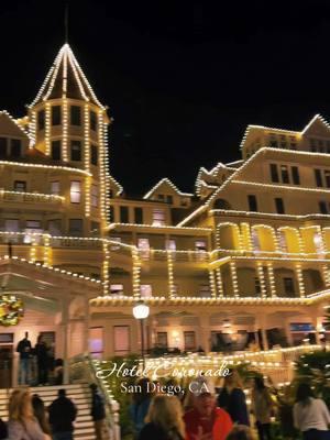 Feliz Navidad #coronadoisland #hoteldelcoronado #fyp #christmas