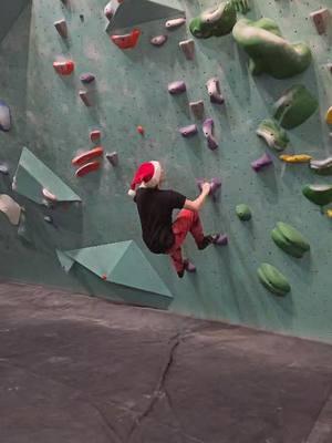 Marry chrismas #boysboulderingchannel #boulder #bouldering #boulderinggym #GymTok #mbp #fyp 