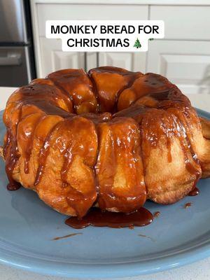 MONKEY BREAD DESERVES MORE HYPE 🧡 #monkeybread #breakfast #caramel #butterscotch #bread #breadrolls #christmas #christmasmorning #christmasbaking #baking #morganchomps 