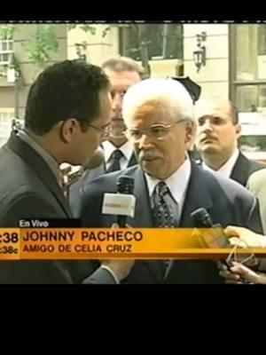 Johnny Pacheco da una entrevista sobre Celia con EscandaloTv el 21 de julio de 2003 afuera de la funeraria Frank E. Campbell en Nueva York #celiacruz #parati #foryoupage #tiktokmexico #tiktokpuertorico #celiacruzlegacyproject 