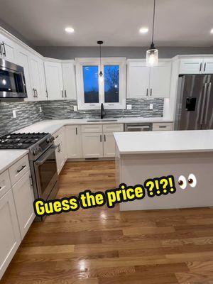 The first person to guess the price of this home correctly gets a 50 dollar Amazon card from me ! HAPPY HOLIDAYS ✨ #housetour #house #swansea #brockton #boston #massachusetts #newengland #realtor #realtoroftiktok #realtors #firsttimehomebuyer #amazon #fy #fyp #fypシ #fypシ゚viral #foryoupage 