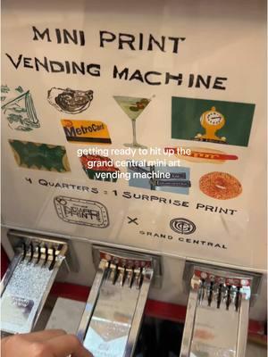 1 hour line for this #grandcentral #vendingmachine #nyc #newyork #artvendingmachine #newyorkcity #grandcentralmarket #inciardiprints @inciardi 