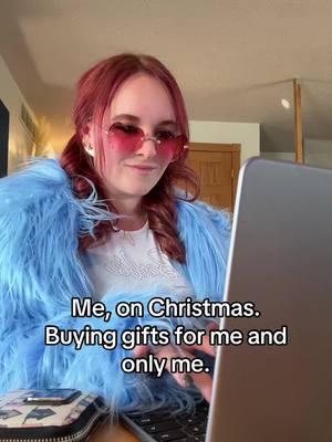 The truth about omg it’s so sad being single and alone for the holidays with all this peace and money #staysingle #bejealous #merrychristmastome #santababy 