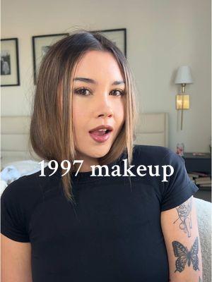 1997 baby ❤️ Victoria Beckham is the IT girl, love this trend #90smakeuplook #90smakeup   #victoriabeckham #1997baby #1997makeup