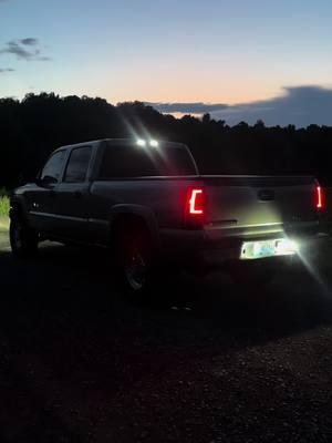 Just a calm little TikTok #the_redbullsierra #trucks #fypシ #generalmotors #themayfieldky_sierra #truck #bubbatruck🌾 #trucksoftiktok #2001chevysilverado #bigblockchevy #chevysilverado #8100vortec 