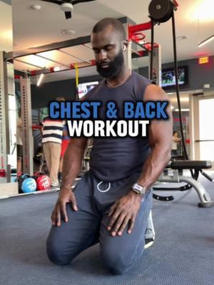 ⚔️ 🎁 Full Chest & Back Routine 🎁 ⚔️ Merry Christmas Eve… I hope you and your loved ones are safe, healthy and in good spirits as we approach Jesus’s day 🙌🏿 I couldn’t let today go by without getting some work in 🦾.. I am not sure where you are in your journey currently (beginning, getting back on track, or you feel good where you’re at) But one thing remains the same for all levels! If you decide you are going to make fitness apart of your life no matter what you will learn how to dial back/turn it up when necessary! THERE’S NO QUITTING or waiting until the New Year or a vacation to get right! STAY READY SO YOU DON’T HAVE TO GET READY! CHEERS TO A SUCCESSFUL 2025 🥂 #chestandback #christmaseveworkout #chestandbackworkout #fitness #fitnessjourney #buildmuscle #pushthroughthepain #youarenotavictimofcircumstance #changeyourmindset #changeyourlife #growth