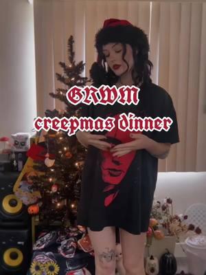 comfy cozy creepy xmas eve dinner fit 🖤❤️ or for any time of year really.. but look at my cute tree! ❄️ all items from @hottopicofficial  #gothmas #creepmas #sponsoredbyht #htfxdecemberfashion #wintergoth #gothoutfitinspo 