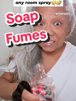 It's called #improvise 🤣🤣 Soap fumes🤣🤣 #silversisters #greysquad #yogoesgrey #greyhairgrowth #Silverton #whitehairdontcare #greyombre #saltnpeppa #growinghair  #yogoesgrey #merch @taguritcreations.com