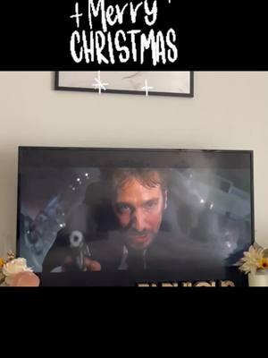 And now I can go to bed, knowing that Hans Gruber fell from Nakatomi  Plaza #diehard #christmas #hansgruber 