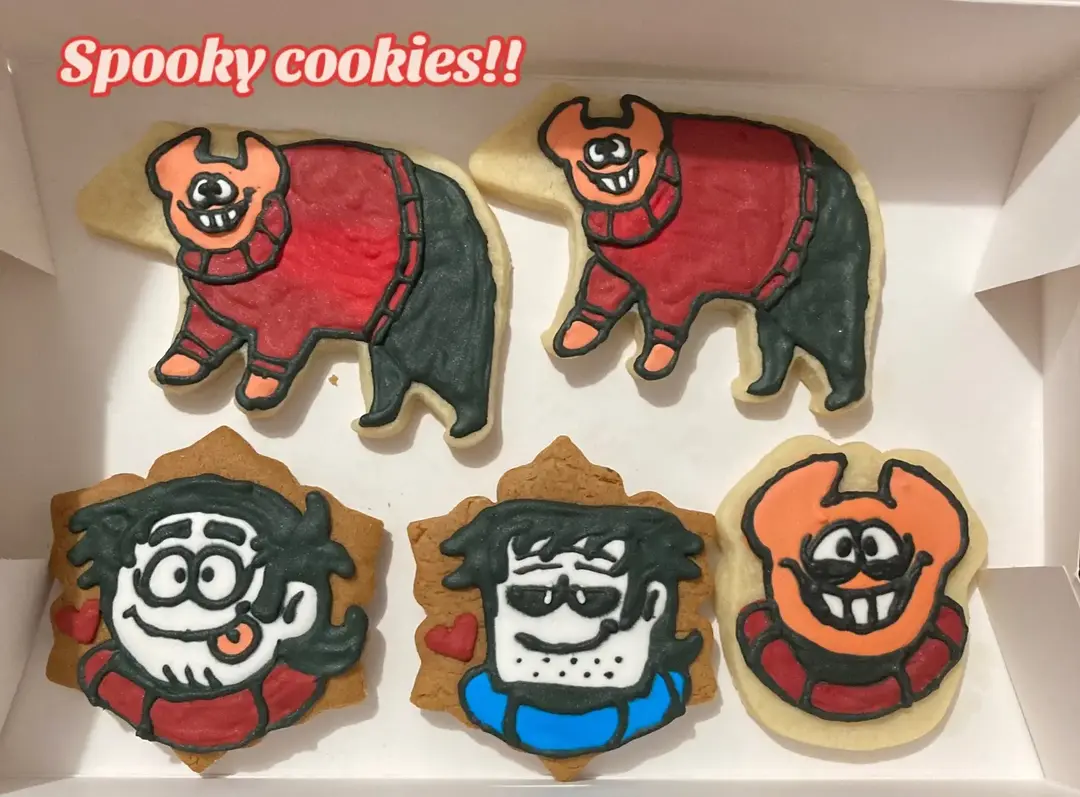 Still kind of upset that the black icing bled a bunch on my Frank cookie :( He looked the best out of all of them besides the unmasked Bob one that I made, it’s just unfortunate how he turned out after drying yk ☹️ He’ll still be delicious though #nintoslife #spookymonth #spookymonthfanart #spookymonth💀🎃 #spookymonthoc #ocart #sonaart #bobvelseb #bobvelsebspookymonth #bobspookymonth #spookymonthbob #bobvelsebfanart #frankspookymonth #spookymonthfrank #frankspookymonthfanart #spookymonthau #feralbob #feralbobau #feralbobspookymonth #traditionalart #cookiedecorating 