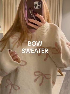 The cutest and the comfiest bow sweater 🎀💖🌸 #bowsweater #sweaterweather #winteroutfit #OOTD #girlythings #girlytok #tiktokshopfinds 