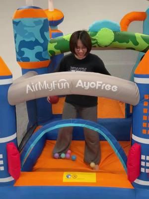 When the bounce house becomes the ultimate family hangout… 💥 Big slides, endless giggles, and the best chaos! 🏰✨ #FamilyFun #bouncehouse #kidsparty #AirMyFun #kidstoys #funtoys #birthdaygiftideas #familytime #giftideas #bouncers #FunForDays #ToddlerFun #christmas