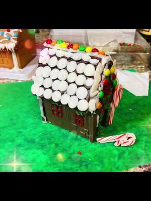 The #gingerbreadhouse @Lilybeann made was way better than my house of #chocolate 🤣🤣 #itssogood 