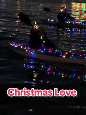 Love on a kayak and a yacht. 🛥️ #merrychrismas #marinadelrey #christmaslights 