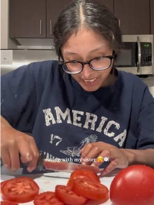 best moments with my sister 🤗💞💐 #cooking #cocinado #scleroderma #sclerodermawarrior #sclerodermaawareness #systemicsclerosis #chronicillness #chronicpain #disability #disabled #hospitallife 