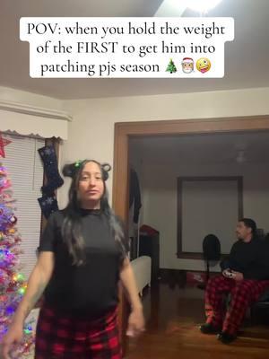 🎅🏼🎄 MATCHING PJS #fypシ #momwin #20k #agegap #agegapcouple #lovestorychallenge #datingappsbelike #howimetyourmother #storytime #couplegoals #trendingnowontiktok #viralsounds #tiktokdance #goofy #funny #pov #makemelaugh #makethisblowup #matchingoutfits #matching #matchingpjs #christmas #itstime #whocanrelate #couplesoftiktok #getusfamous #boyfriendcheck #goodgenes #relationshipgoals❤️ @tivi6 #shakeit 