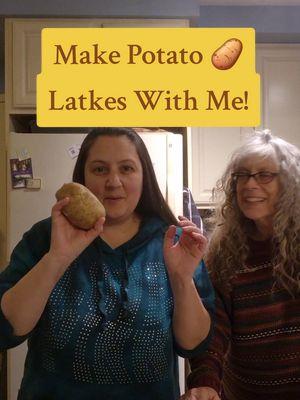 Happy Chanukah! Make #potatolatkes with me and @illuminated.rose #food #holidayrecipe #Recipe #potatopancakes #chanukah #hanukkah #cooking #cookingwithmom #yum #holidays #happyholidays #christmas #holidaygifts #fyp 