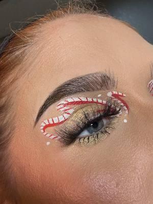 ❤️🤍 Quick little easy Christmas graphic liner.  • @Mehron Makeup White Paradise Paint. • @Juvia’s Place Culture 2 palette. • @BeatGangBeauty Vixen lashes (use code BRIA to save some money)  • @Benefit Cosmetics @benefitclubpinkus Precisely My Brow Pencil and 24hr Brow Setter.  👩🏼‍🎨 Brushes used: @modabrush (use code BRIA to save some money on your order.)  #christmas #christmasmakeup #graphicliner #liner #modabrush #modabrushes #benefit #benefitcosmetics #benefitclubpink #beatgang #beatganglashes #beatgangbeauty #juviasplace #culture2 #mehron #mehronmakeup #easy #easymakeuo #makeupart #art #artista #artist #makeupartist #makeupartistcheck #makeupartistworldwide 