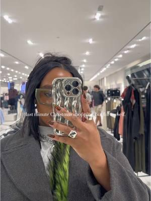 get in. let’s go xmas shopping…💚  Jacket: @ZARA  Do you think I copped this jacket?  #christmasshopping #gottistylez #contentcreator #minivlog #shoppingreel #letsgotothemall #homefortheholidays #cheerstoseason #holidayshopping #OOTD #whattowear 