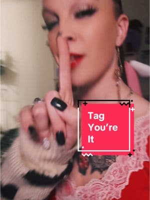 Tag your it… bringing back those old #musically #transition #fyp #makeup #tagyoureit #makeup #christmasdress #polyrelationship #cowgirlbootsanddress #cowgirlboots #countrygirl 