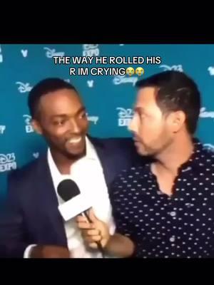 Merry Christmas yall😁#chrisevans #cevanstok #c4ris3vans #americasass #americasassfanclub #anthonymackie 