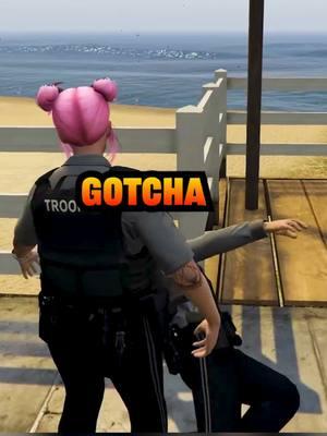 Charlotte casually handing out important advice ☺️ (HalfwayHardcore on Twitch) #halfwayhardcore #purplerp #gtarp #gtaroleplay #GamingOnTikTok #gta5rp