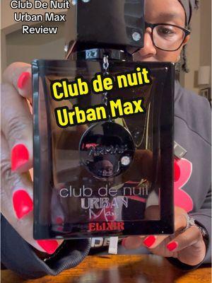 This smell so good! #clubdenuit #urbanmax #mencologne #parfumtiktok #bestcologne #bestcolognesformen #wallscc 