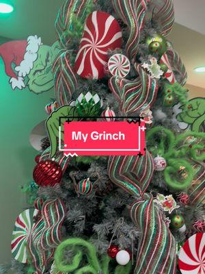 Lovely #christmastree #Grinch #fyp #dianacristineguzman 